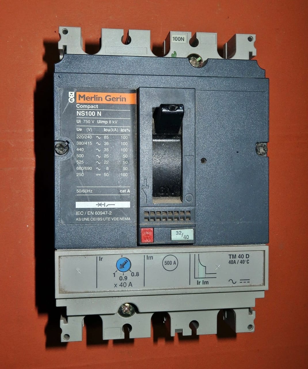 Pengertian Circuit Breaker Dan Jenis-Jenis Circuit Breaker – ILMU TEKNIK