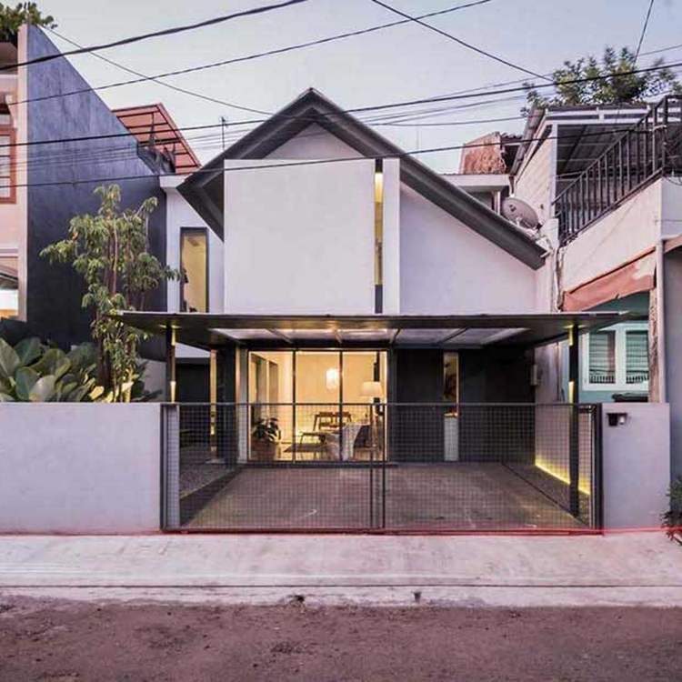 Desain Rumah Minimalis 2 Lantai dengan Dinding Kaca