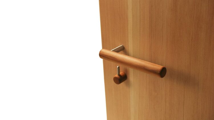 Pegangan Pintu Sederhana