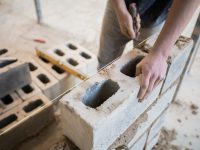 ilmuteknik.id - perbedaan cinder block dan block beton