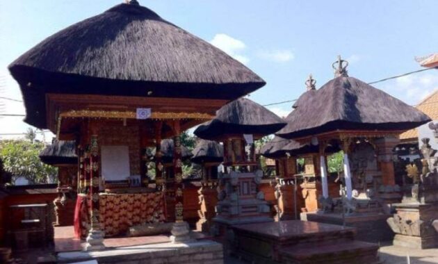 Rumah Gaya Bali Tradisional Pawaregen