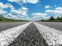 ilmuteknik.id - Kelebihan Jalan Aspal dan Kekurangannya