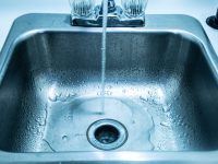 ilmuteknik.id - Membersihkan Wastafel Stainless dengan Mudah