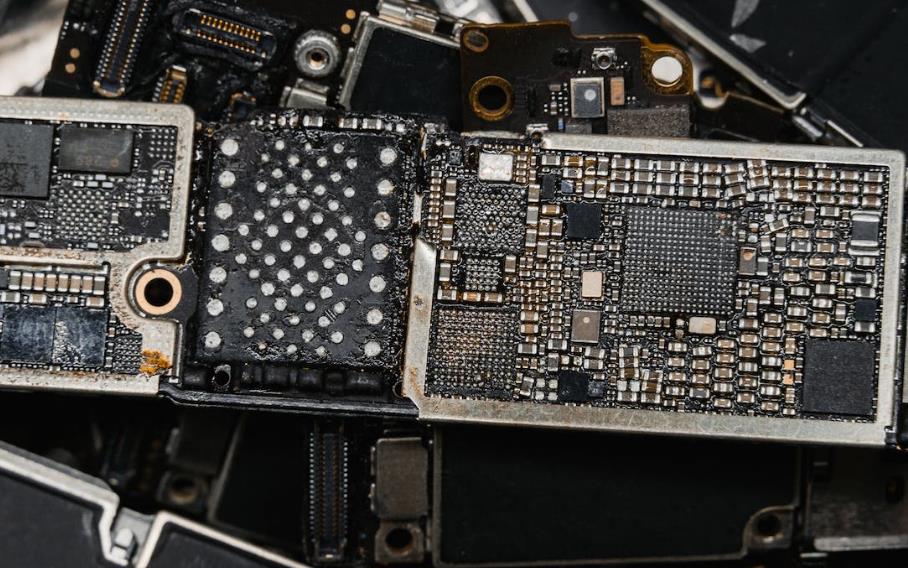 Fungsi transformator dalam rangkaian elektronika