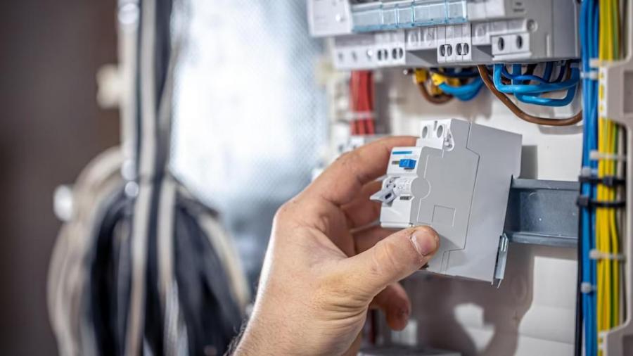 Mengenal komponen sekring