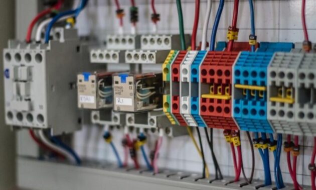 Pengertian Panel Listrik