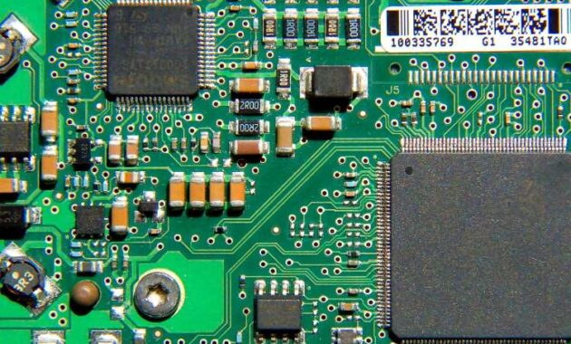 PCB Pengertian, Fungsi, Jenis-Jenis, serta Lapisannya