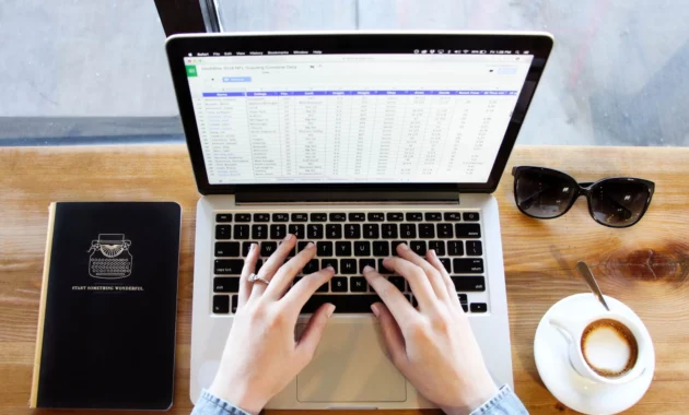 Berbagai Macam Persyaratan dan Kode Etik Operator Komputer