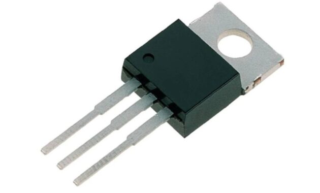 Perbedaan antara Thyristor dan Transistor