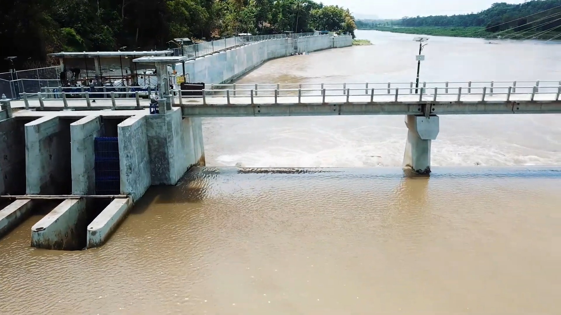 perbedaan bendung dan bendungan 3